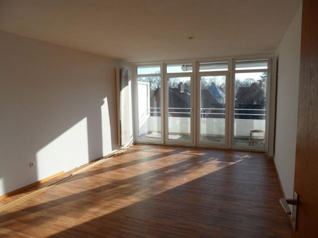 Stadtwohnung mit großem Sonnenbalkon!