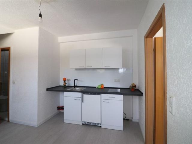 STADTWOHNEN – 2 Zimmer, 2. Etage, Altbau Whg nahe Klinikum und FH!