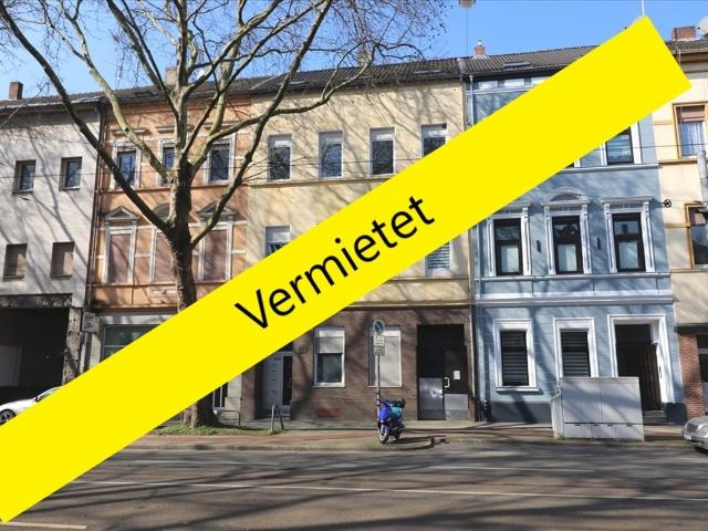STADTWOHNEN – 2 Zimmer, 2. Etage, Altbau Whg nahe Klinikum und FH!