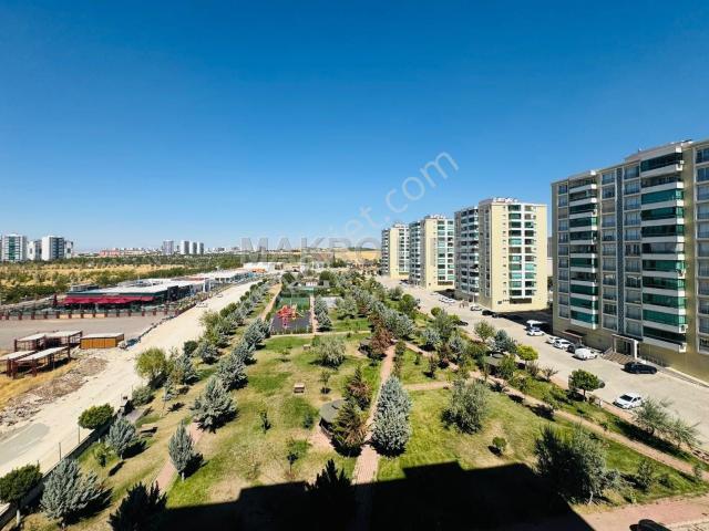 Stadyum Karşısında 4+1 Orta Kat Daire