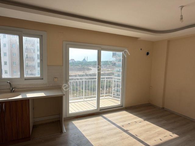 Stadyum Yanı Boş 1+1 Kiralık Daire
