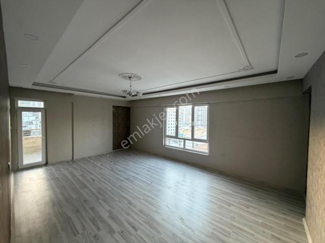 ! Stadyum Yanı ! Göktürk Kiralık 3+1 Daire Maviş Gyo’dan
