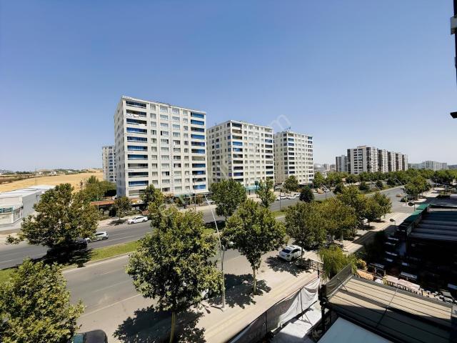 Stadyum Yolu Üzeri Satılık 4,5+1 Daire