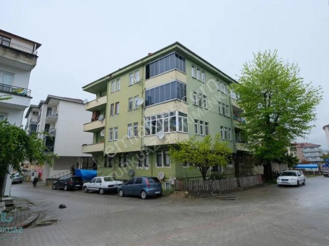 Stadyuma Komşu Satılık Eşyalı 2+1 Daire