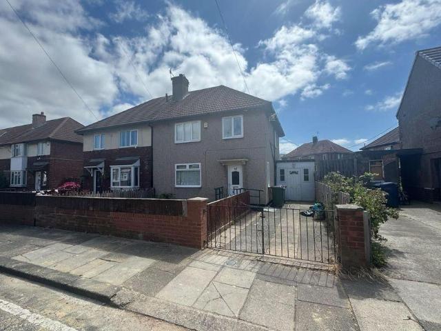Stafford Road, Middlesbrough 3 bed semi detached house to rent £675 pcm £156 pw
