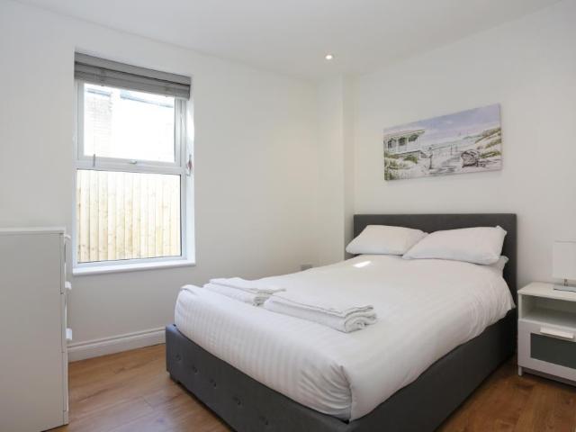 Stafford Road, Bournemouth 1 bed flat to rent £1,175 pcm £271 pw