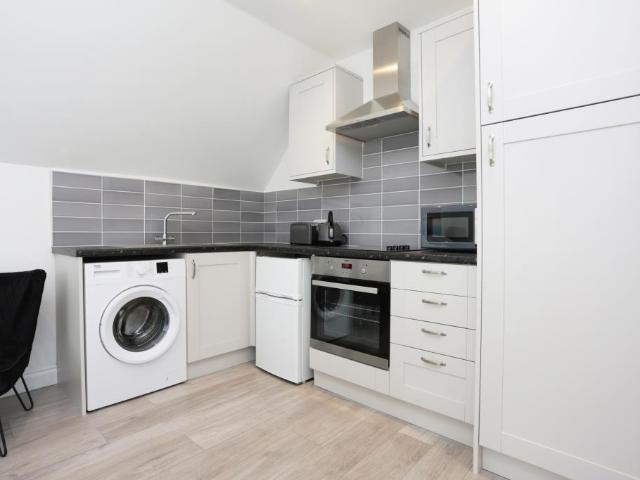 Stafford Road, Bournemouth 1 bed house to rent £895 pcm £207 pw