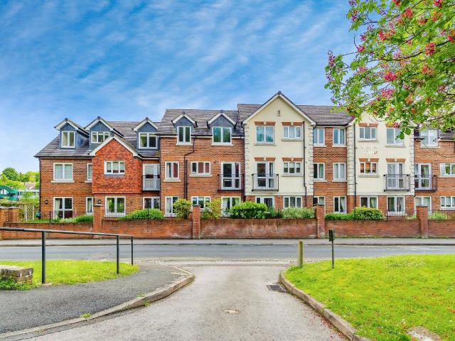 Stafford Road, Caterham CR3, 1 bed property to rent, £1,250 pcm | PrimeLocation