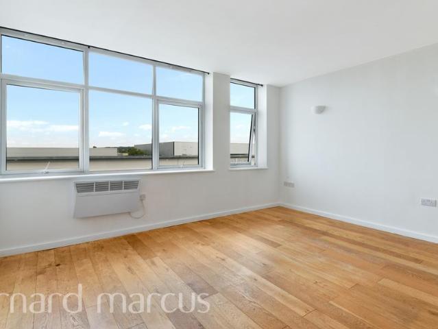 Stafford Road, CROYDON 1 bed apartment to rent £1,360 pcm £314 pw
