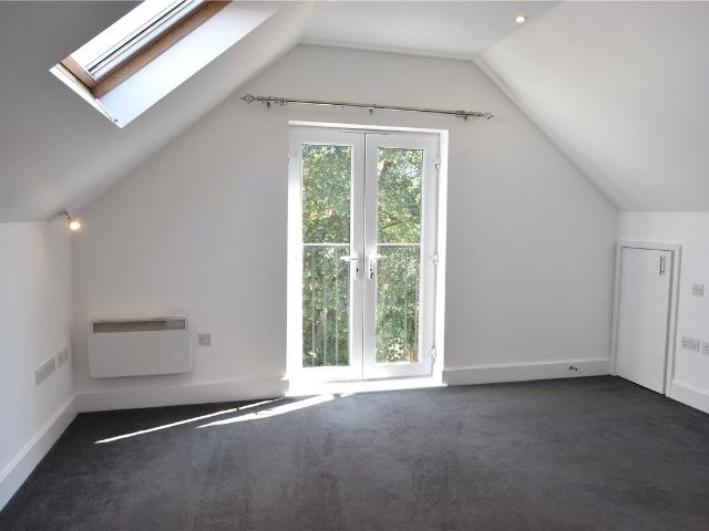 Stafford Road, Wallington SM6, 2 bed flat to rent, £1,750 pcm | PrimeLocation