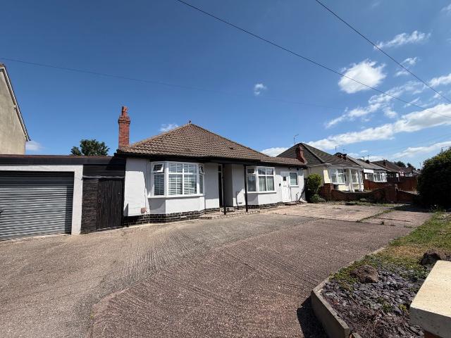 Stafford Road, Wolverhampton WV10, 4 bed bungalow to rent, £1,600 pcm | PrimeLocation