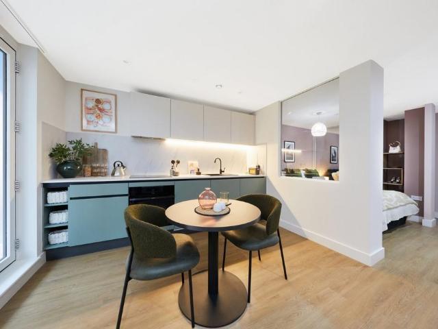 Stafford Street, Bristol BS3 Studio to rent £1,416 pcm £327 pw