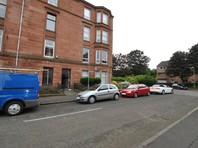 Staffa Street, Dennistoun, Glasgow, G31 3 bed flat to rent £1,250 pcm £288 pw