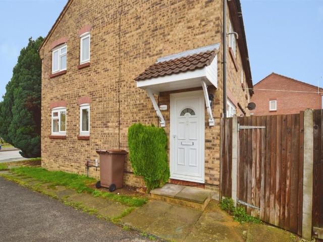 Stag Road, Lordswood ME5, 1 bed end terrace house to rent, £1,100 pcm | PrimeLocation