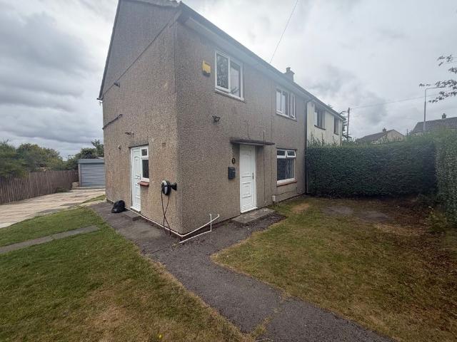 Stainecross Avenue, Huddersfield HD4, 3 bed semi detached house to rent, £995 pcm | PrimeLocation