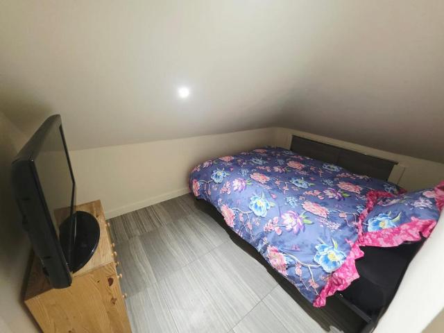 Staines Road, Feltham TW14 Studio to rent £1,200 pcm £277 pw