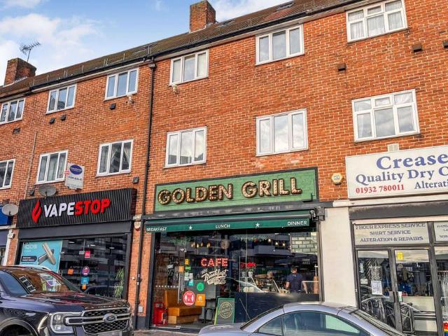 Staines Road West, Sunbury on Thames. 3 bed apartment to rent £1,950 pcm £450 pw