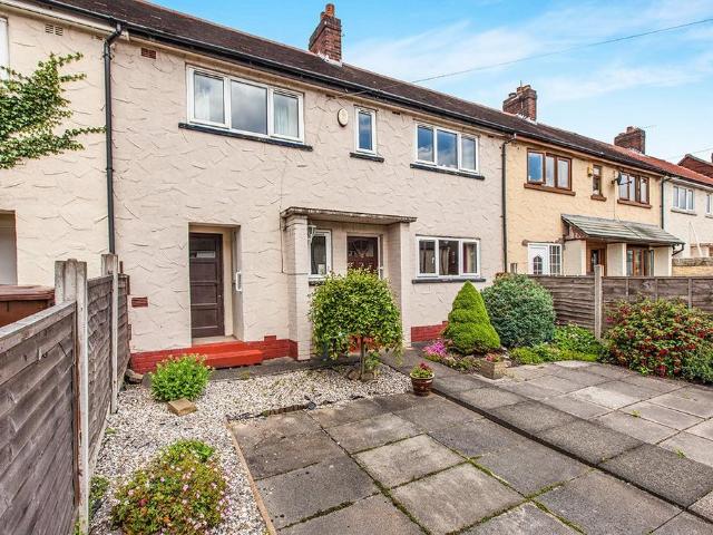 Staining Avenue, Preston PR2 3 bed semi detached house to rent £950 pcm £219 pw