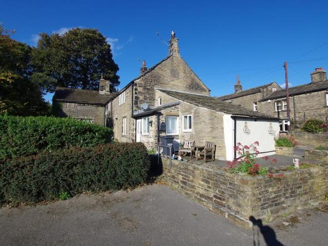Stainland Road, Barkisland, HALIFAX 2 bed semi detached house to rent £950 pcm £219 pw