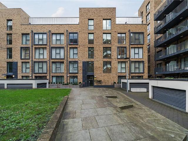 Staith Court, 8 Nicholson Square. 1 bed apartment to rent £2,100 pcm £485 pw