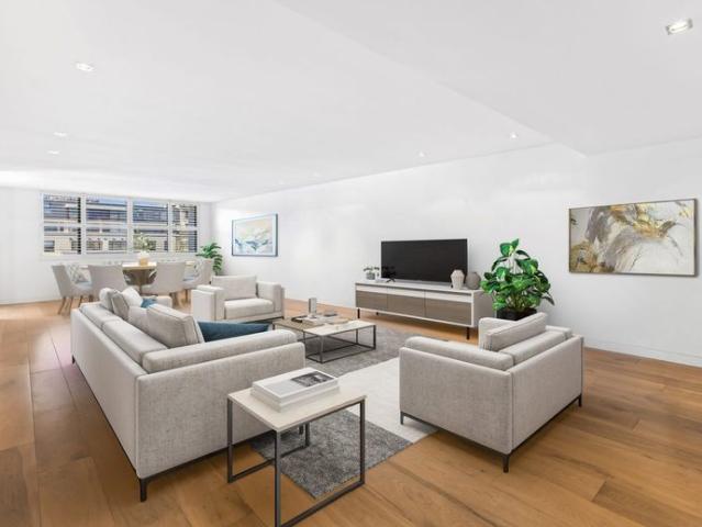 Stamford Cosmopolitan – Luxurious 2 Bedroom Apartment with Expansive Entertainer’s Terrace