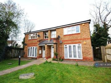 Stamford Court, Pinner, HA5 2 bed flat to rent £1,800 pcm £415 pw