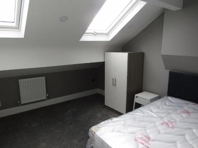 Stamford Street, Kensington 5 bed terraced house to rent £2,817 pcm £650 pw