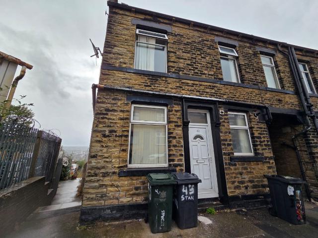 Stanacre Street BD3, 3 bed terraced house to rent, £850 pcm | PrimeLocation