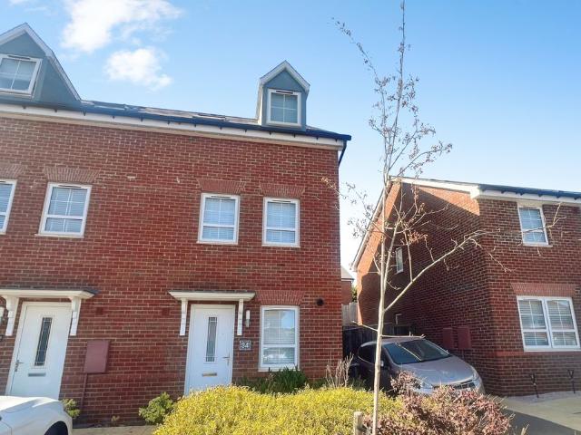 Stanbury Row, Alphington, Exeter, Devon EX2, 3 bed end terrace house to rent, £1,500 pcm | PrimeLocation