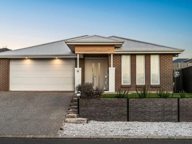 Standout Family Home in Springwoods Premier Pocket!