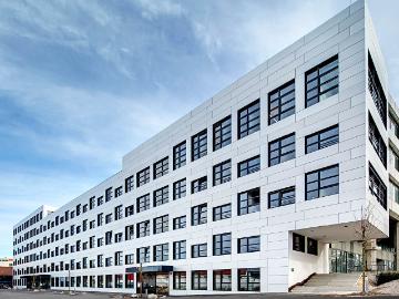 Büro for rent in Piusplatz