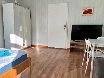 Standard 1BR Apt. Meidling Station, Vienna Amsterdam Apartments for Rent