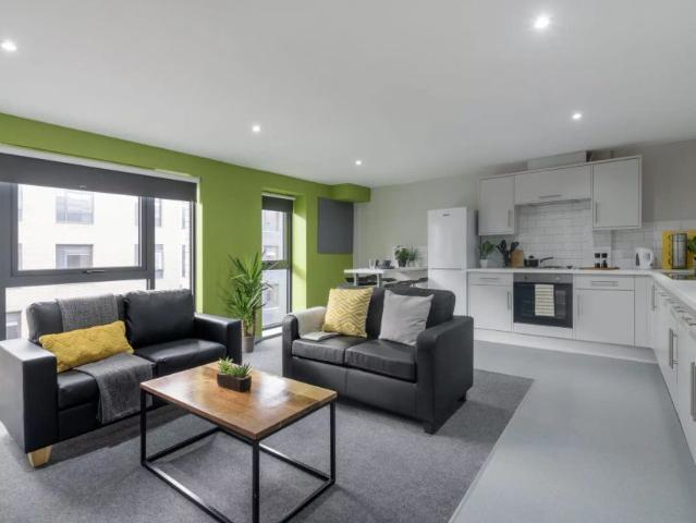 Premium Studio | Bryson Court