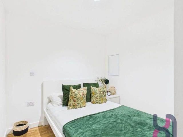 Standard studio to let in Manchester