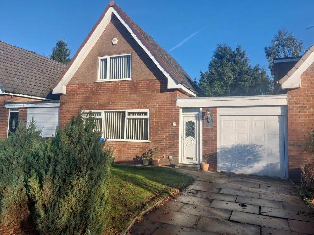 Standfield Drive, Worsley, M28 3 bed detached house to rent £1,300 pcm £300 pw