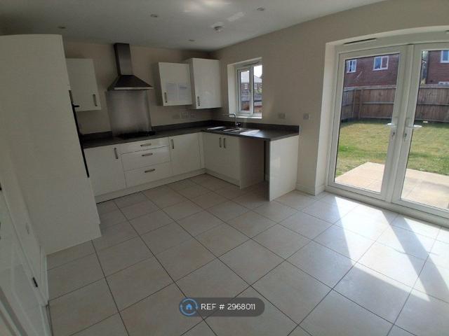 Standingwood Road, Ellesmere Port CH65, 3 bed semi detached house to rent, £960 pcm | PrimeLocation