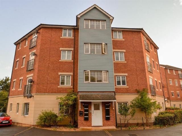Standish Street, Bridgwater TA6 2 bed flat to rent £995 pcm £230 pw