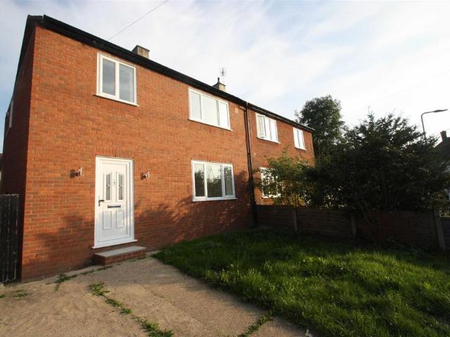 Stanford Close, London, IG8 8DY, United Kingdom | 3 bed duplex for rent #139401683 | Rentberry