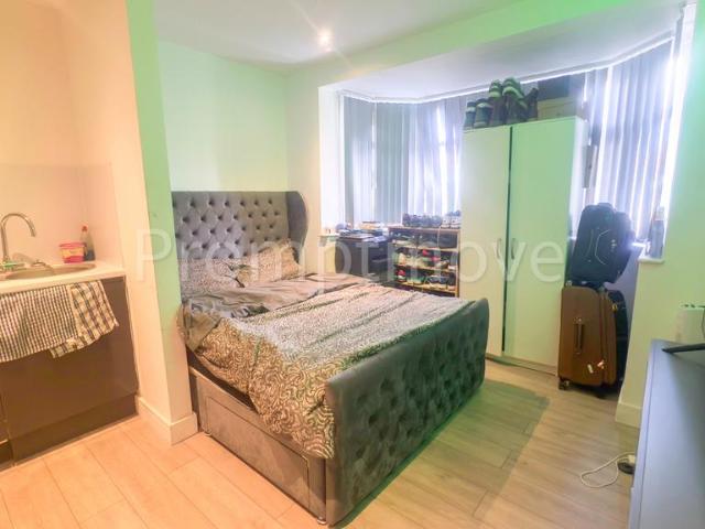 Stanford Road Luton LU2 0QA House share to rent £650 pcm £150 pw