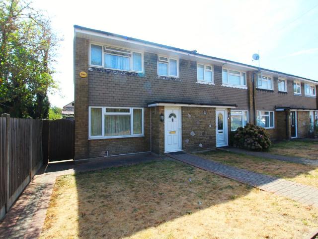 Stanhope Road, Rainham RM13, 3 bed semi detached house to rent, £2,200 pcm | PrimeLocation