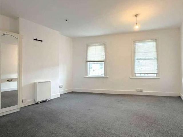 Stanhope Road, Swanscombe, DA10