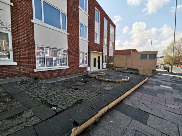 Stanhope Road, South Shields, NE33 4 2 bed flat to rent £595 pcm £137 pw