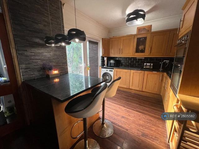 Stanier St, Newcastle, ST5 1 bed in a house share to rent £520 pcm £120 pw