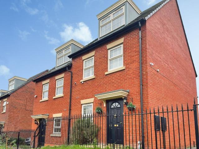 Staniforth Road, Darnall, Sheffield S9, 3 bed town house to rent, £895 pcm | PrimeLocation