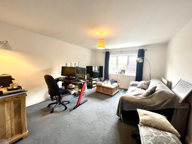 Staniland Court, Abingdon