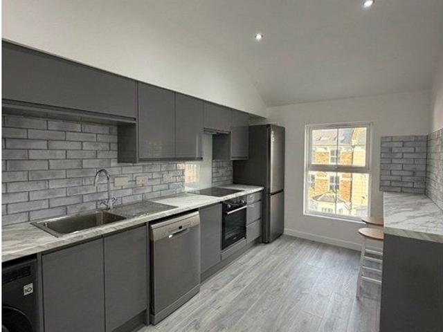 Stanlake Road, London W12, 1 bed flat to rent, £2,400 pcm | PrimeLocation