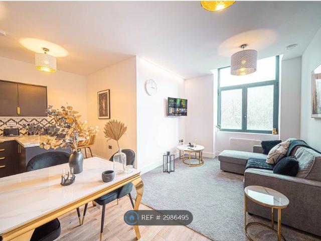 Stanley Mills, Huddersfield HD3, 3 bed flat to rent, £1,300 pcm | PrimeLocation