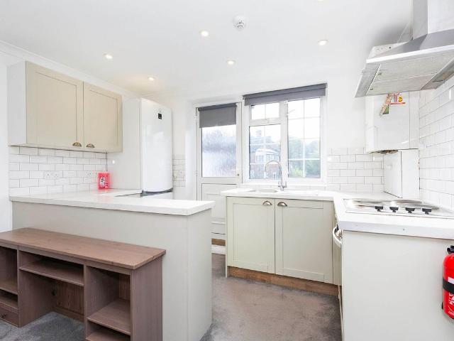 Stanley Gardens, London NW2, 1 bed flat to rent, £1,850 pcm | PrimeLocation