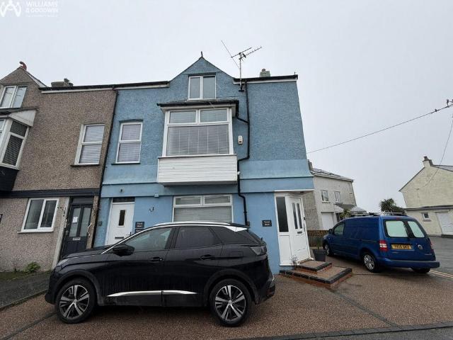 Stanley House, Station Road. 4 bed end of terrace house to rent £1,350 pcm £312 pw