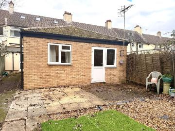 Stanley Road, Cambridge CB5, 2 bed bungalow to rent, £1,300 pcm | PrimeLocation